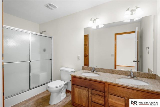1827 N 175th Court, Omaha, NE 68118