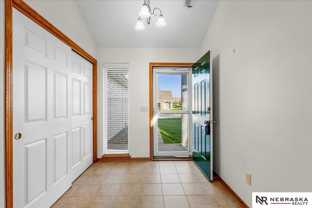 1827 N 175th Court, Omaha, NE 68118