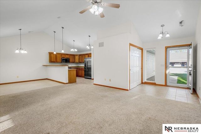 1827 N 175th Court, Omaha, NE 68118