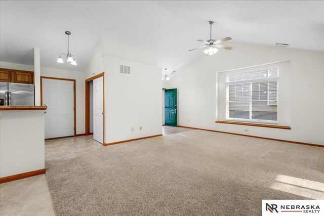 1827 N 175th Court, Omaha, NE 68118
