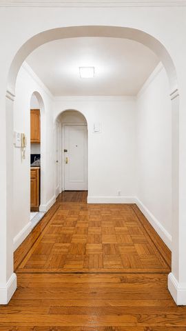 3505 Parsons Blvd Apt 1J, New York City, NY 11354