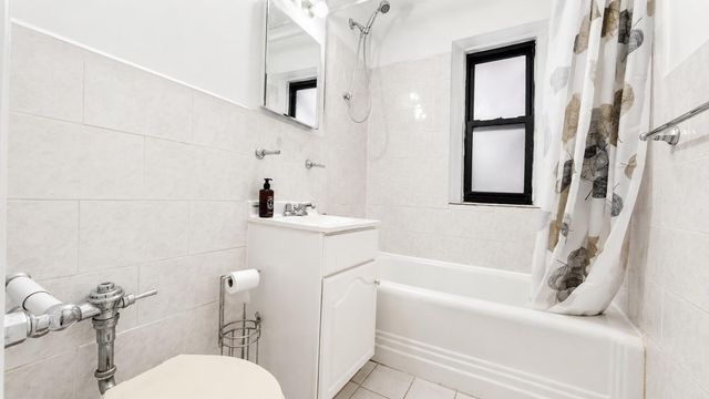 3505 Parsons Blvd Apt 1J, New York City, NY 11354