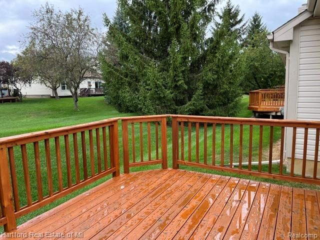 2176 Maplehurst Drive, Commerce Charter Township, MI 48390