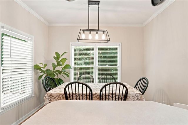 982 BridgeMill Avenue, Canton, GA 30114