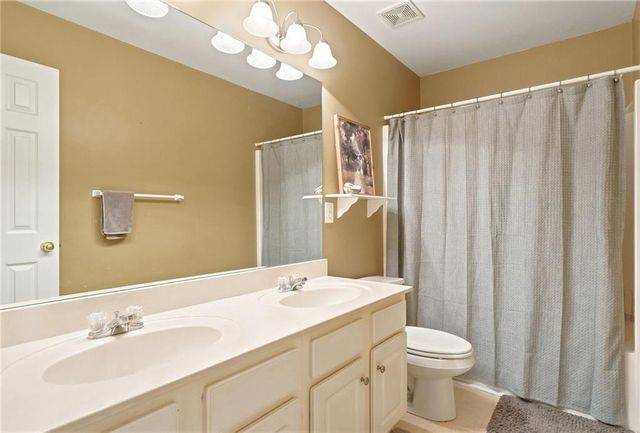 982 BridgeMill Avenue, Canton, GA 30114