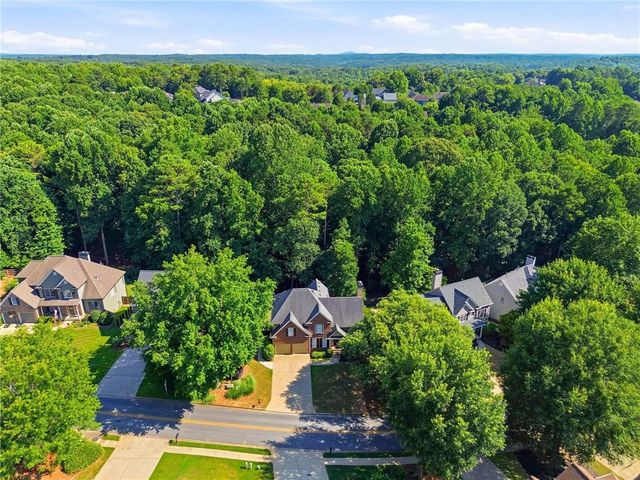 982 BridgeMill Avenue, Canton, GA 30114