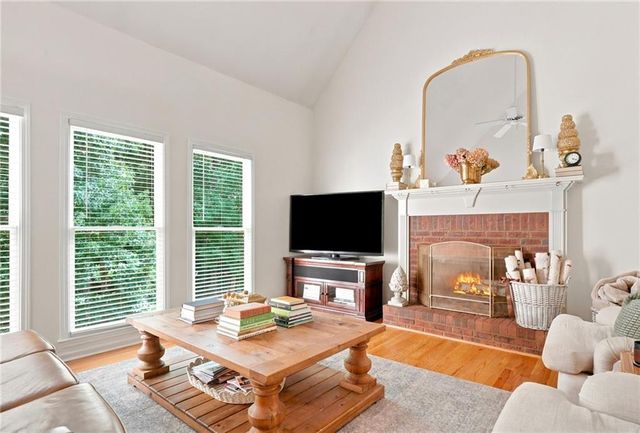 982 BridgeMill Avenue, Canton, GA 30114