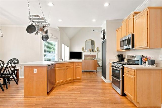 982 BridgeMill Avenue, Canton, GA 30114