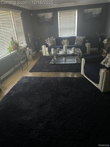 24816 Cushing Avenue, Eastpointe, MI 48021