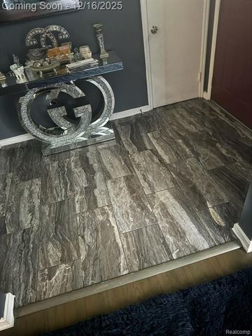 24816 Cushing Avenue, Eastpointe, MI 48021