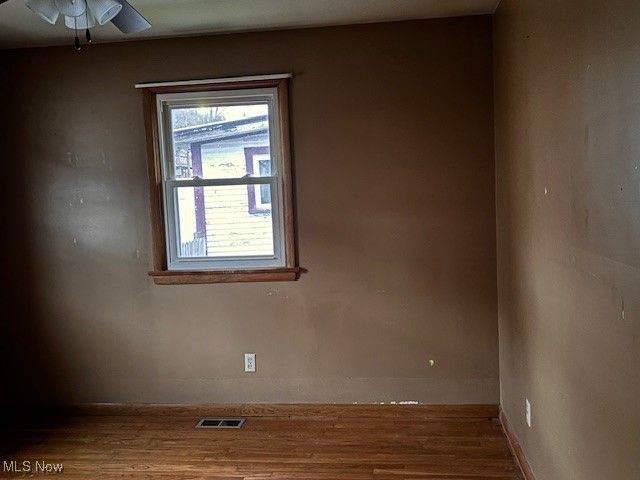 637 5th Street, New Martinsville, WV 26155