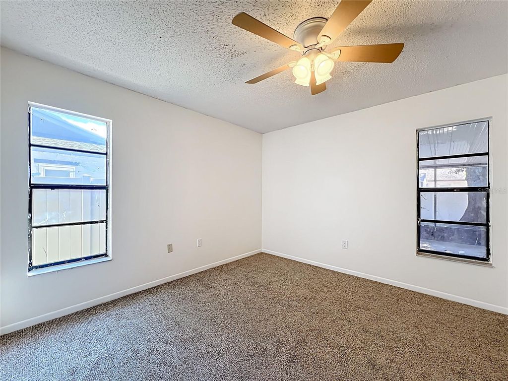 Image 23 of property listing at 11180 113TH AVENUE, Largo, FL 33778