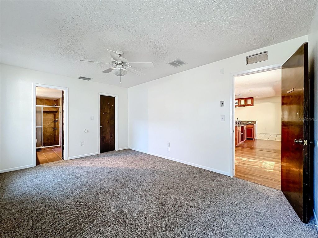 Image 28 of property listing at 11180 113TH AVENUE, Largo, FL 33778