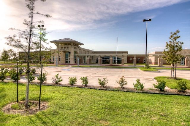 11215 Whitecap Bay Circle, Cypress, TX 77433