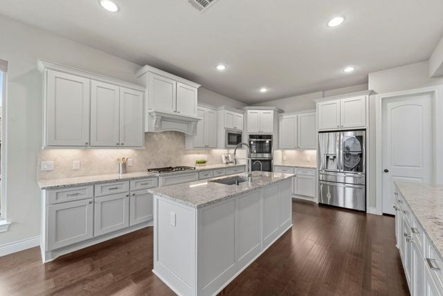 11215 Whitecap Bay Circle, Cypress, TX 77433