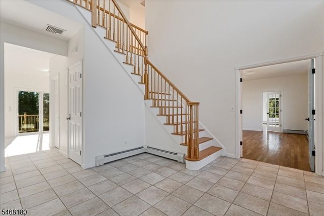 9 Dagmar Dale Dr, Vernon Twp., NJ 07461