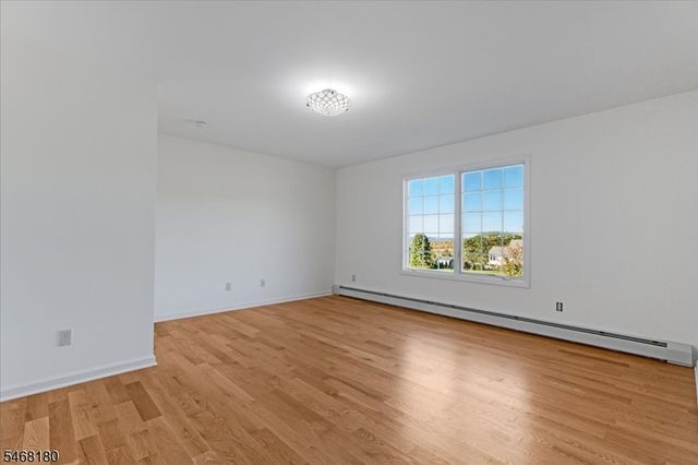 9 Dagmar Dale Dr, Vernon Twp., NJ 07461