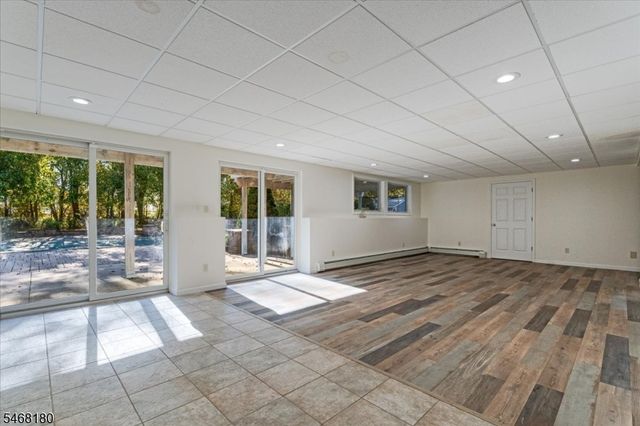 9 Dagmar Dale Dr, Vernon Twp., NJ 07461
