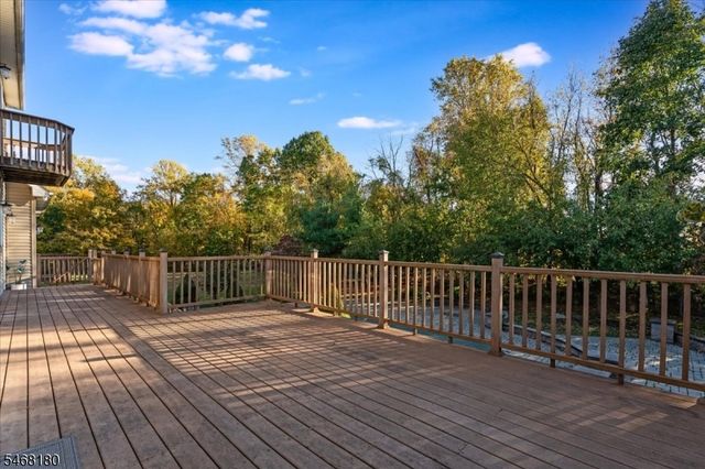 9 Dagmar Dale Dr, Vernon Twp., NJ 07461