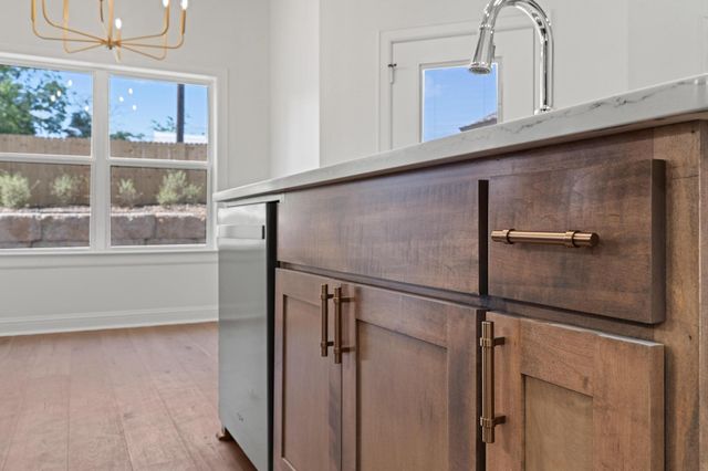 212 Central Park Court, Athens, TX 75751