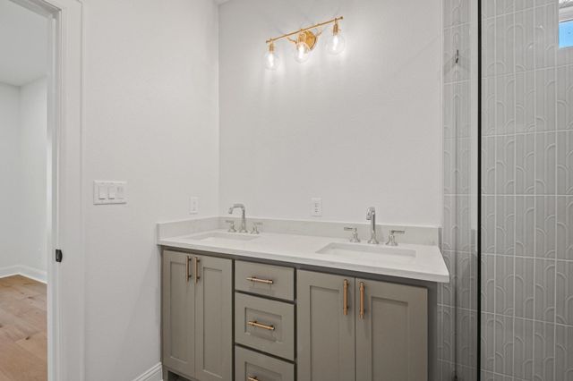 212 Central Park Court, Athens, TX 75751