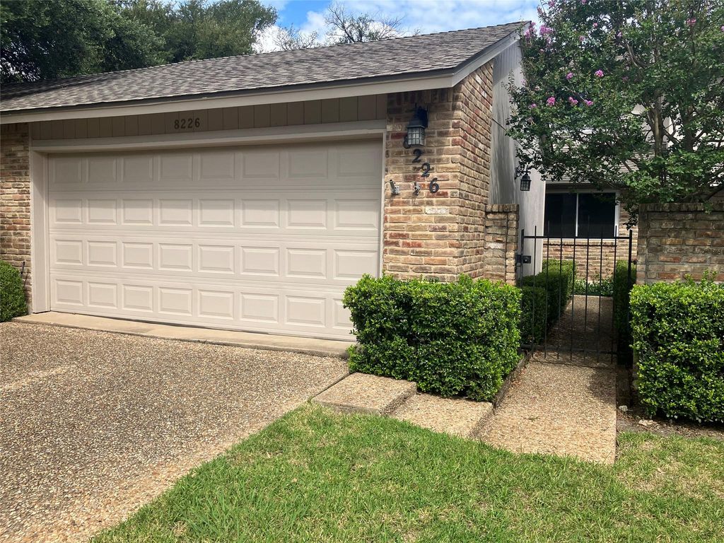 8226 Summer Side DR, Austin, TX 78759