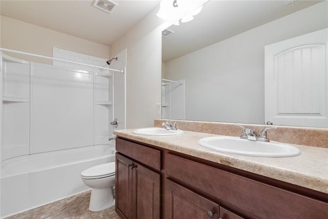 3180 Wildberry Run Lane, Snellville, GA 30078