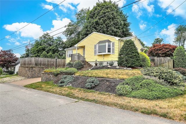 8 Halsey Street, North Providence, RI 02911