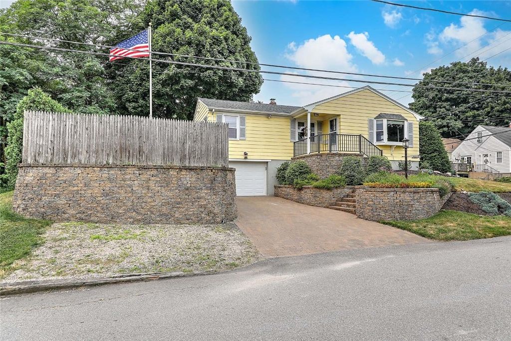 8 Halsey Street, North Providence, RI 02911
