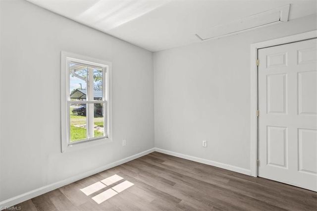536 Cascade Avenue, Eden, NC 27288