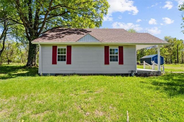 536 Cascade Avenue, Eden, NC 27288