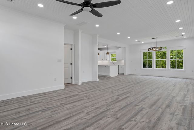 410 Orange Street, Pass Christian, MS 39571