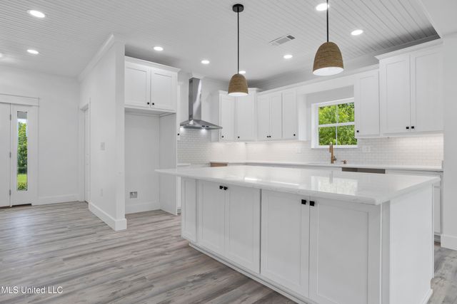 410 Orange Street, Pass Christian, MS 39571