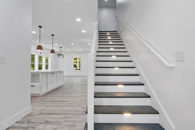 410 Orange Street, Pass Christian, MS 39571