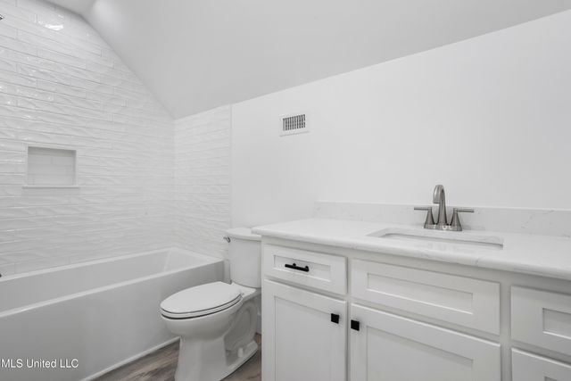 410 Orange Street, Pass Christian, MS 39571