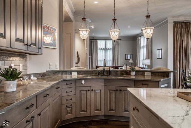 1894 Rhettsbury Street, Carmel, IN 46032