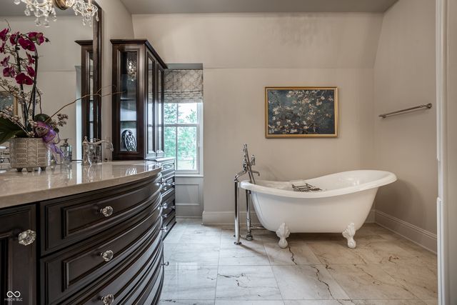 1894 Rhettsbury Street, Carmel, IN 46032