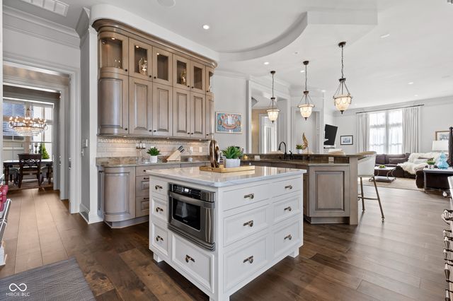 1894 Rhettsbury Street, Carmel, IN 46032