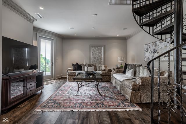 1894 Rhettsbury Street, Carmel, IN 46032