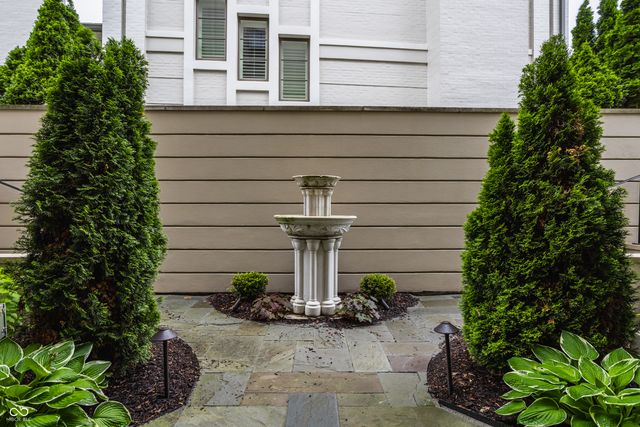 1894 Rhettsbury Street, Carmel, IN 46032