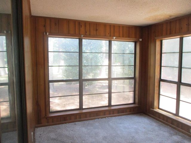 2611 Hixon Drive, Pine Bluff, AR 71603