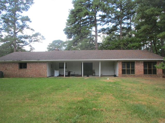 2611 Hixon Drive, Pine Bluff, AR 71603