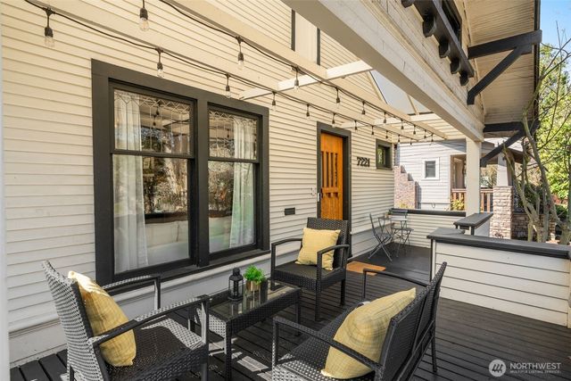 7221 4th Avenue NW, Seattle, WA 98117