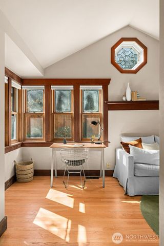 7221 4th Avenue NW, Seattle, WA 98117