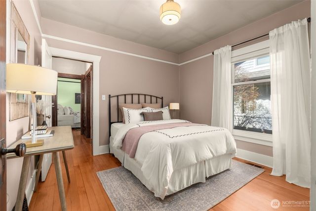 7221 4th Avenue NW, Seattle, WA 98117