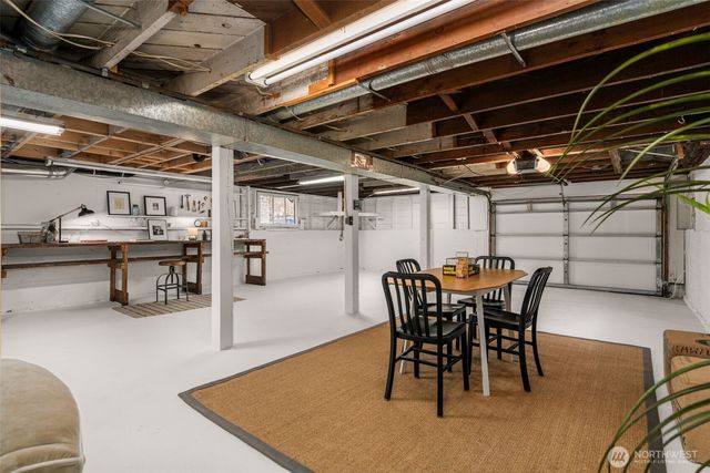 7221 4th Avenue NW, Seattle, WA 98117