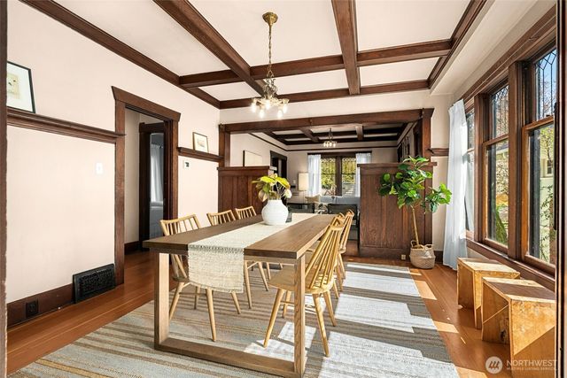 7221 4th Avenue NW, Seattle, WA 98117