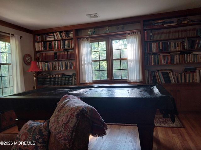 511 Clinton Avenue, Toms River, NJ 08753