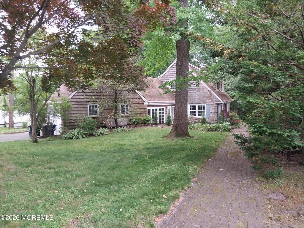 511 Clinton Avenue, Toms River, NJ 08753
