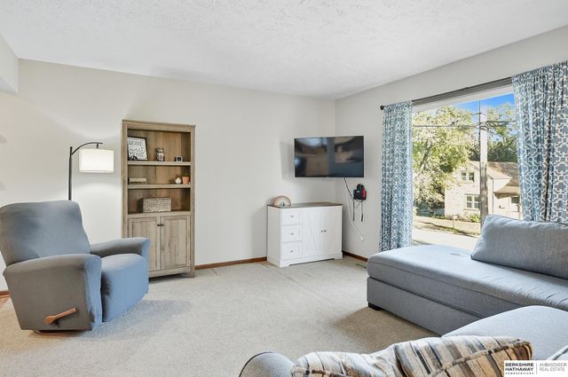 907 9th Avenue, Plattsmouth, NE 68048